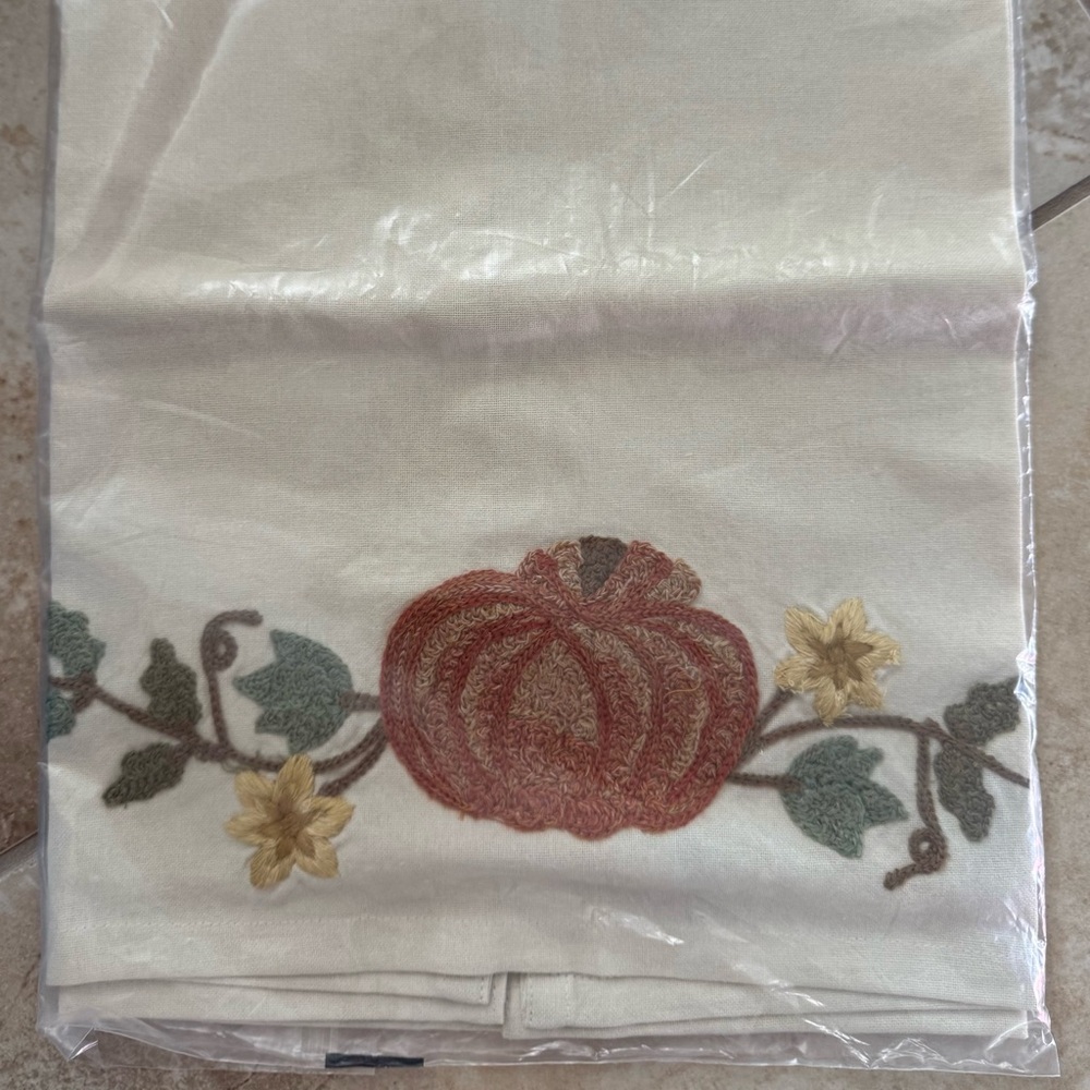 NWT Pottery Barn Embroidered Pumpkin Kitchen Tea Towel